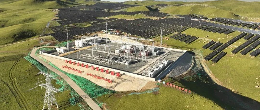 高原“灯塔”，青海之光“电”亮新生态——同仁400MW光牧储综合一体化项目构建青海同仁能源新生态