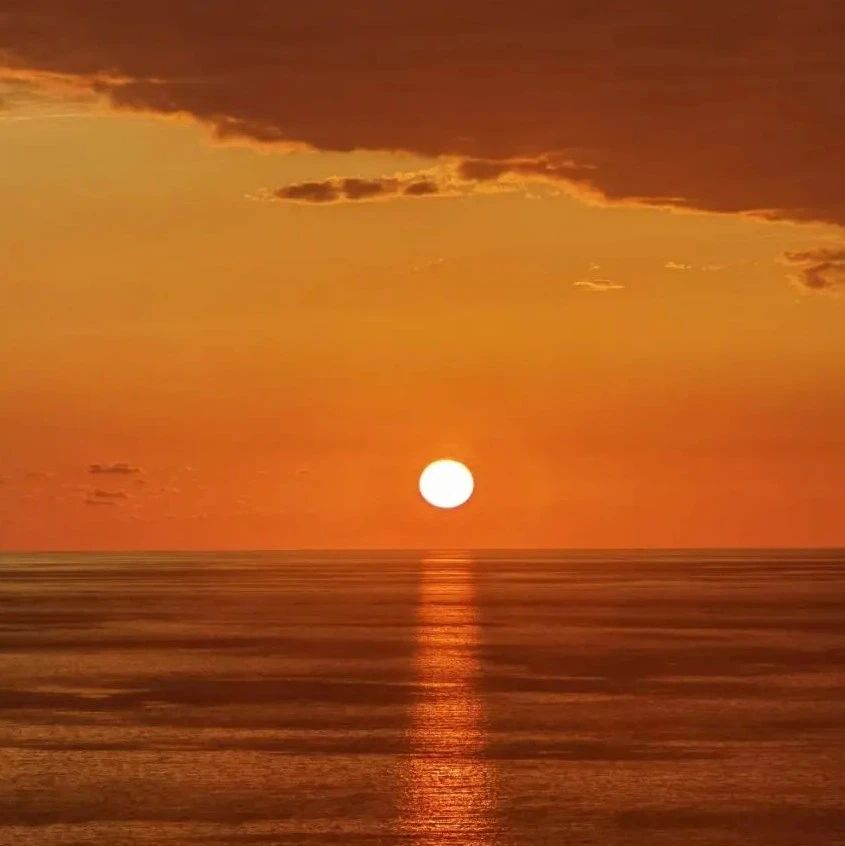 最美落日大赛~网友：好美，感觉尸体暖暖的