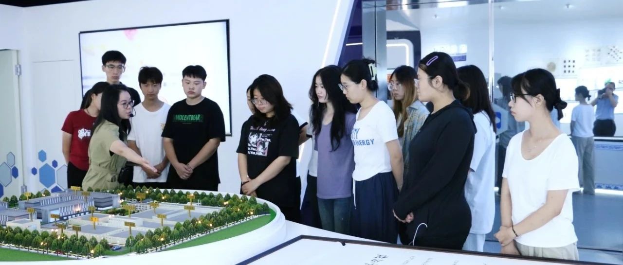 2024届青年学子“签到”荣昌