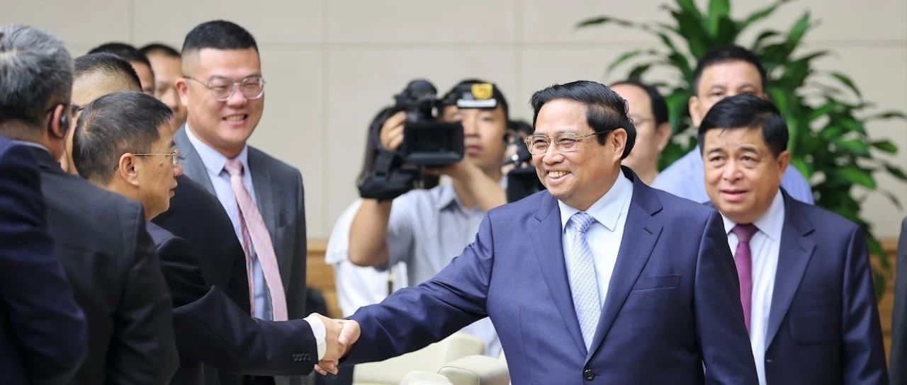 越南总理范明政会见阳光新能源副总裁焦文广