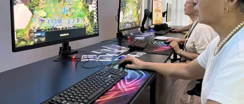 网友送奶奶去养老院发现里面有电竞房，评论区：“30＋的爷爷”他们收不收？