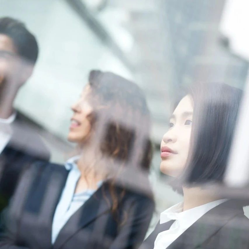 智读政策丨异地跳槽，个人如何办理医保关系转移？