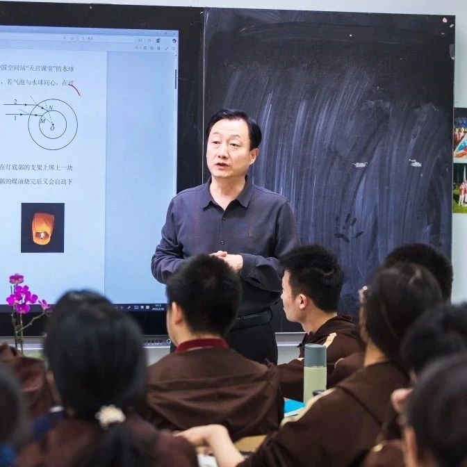 从小周到老周，30年的“热爱”永远没有半衰期