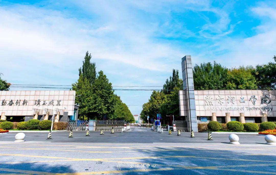 学校南门-opq682388393.jpg