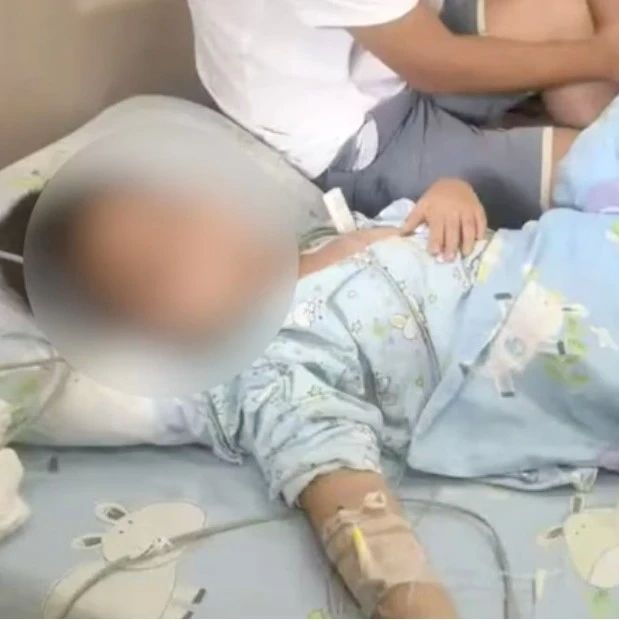 6岁男童沙滩光脚踩到死鱼后进了ICU！家属：脚保住了不用截肢
