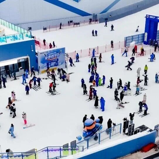 热雪奇迹第11座雪场开门迎客，获吉尼斯“最大的室内滑雪中心”认证