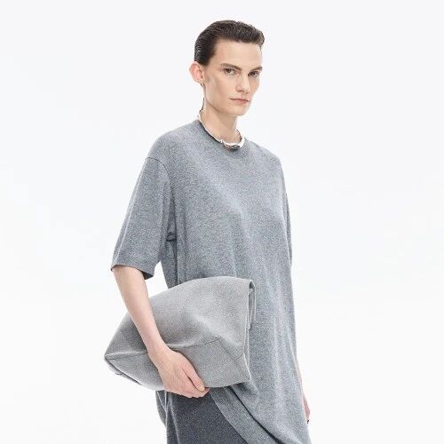 手工钉珠与阿尔巴斯羊绒