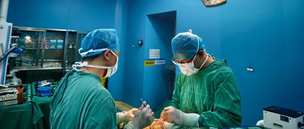 放弃治疗？No！高龄高危患者的 “救命手术”，微创技术打破手术禁区！