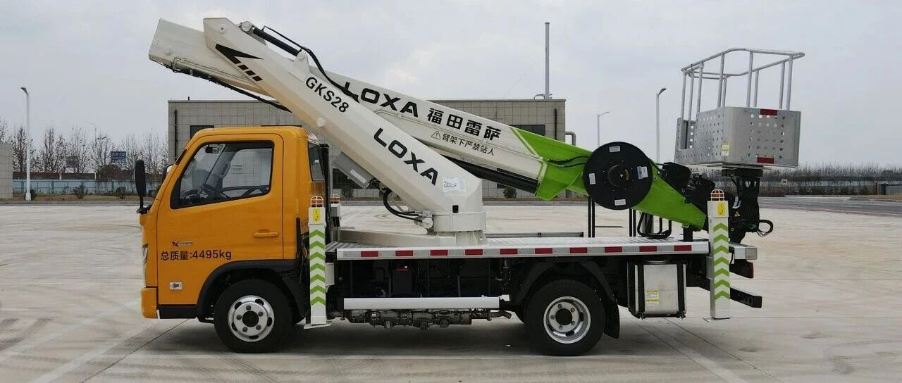 城市高空作业新搭档！福田雷萨28米高空作业车，灵活高效触手可及