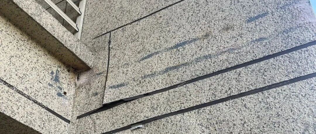 真的天塌了，刚做好别墅外墙怎么就掉了？？