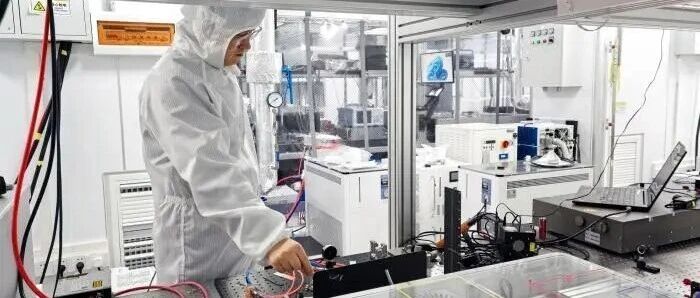 这一国家重大科技设施飞秒激光器实现100%国产化